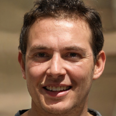 Roberto R.